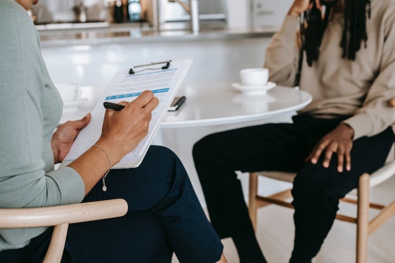le diagnostic stratégique d'entreprise comprend les méthodes swot et pestel pour mieux comprendre les forces et faiblesses